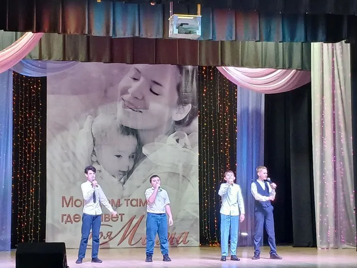 photo_5280671864374104166_y