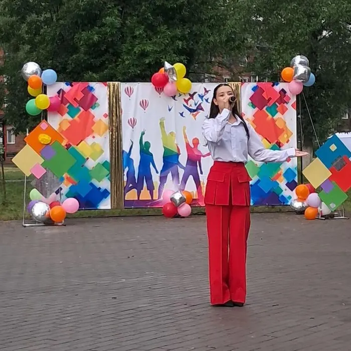 В Мысках ярко отметили День молодёжи