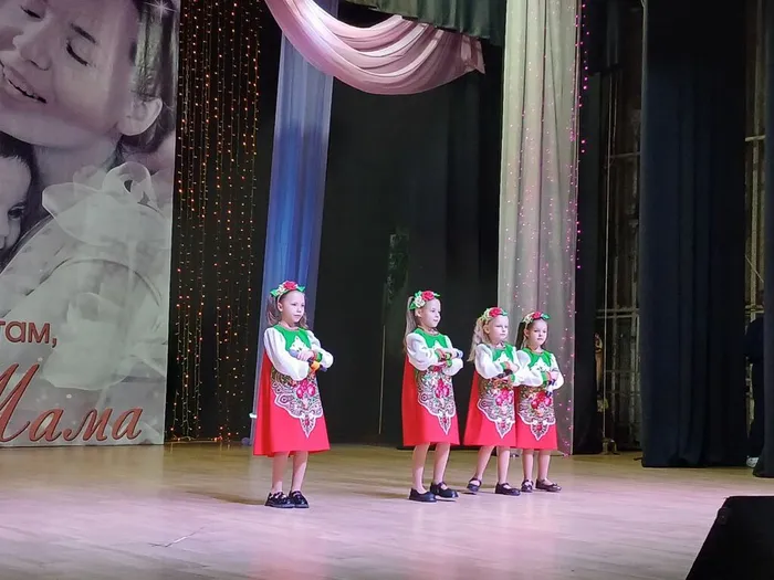 photo_5280671864374104184_y