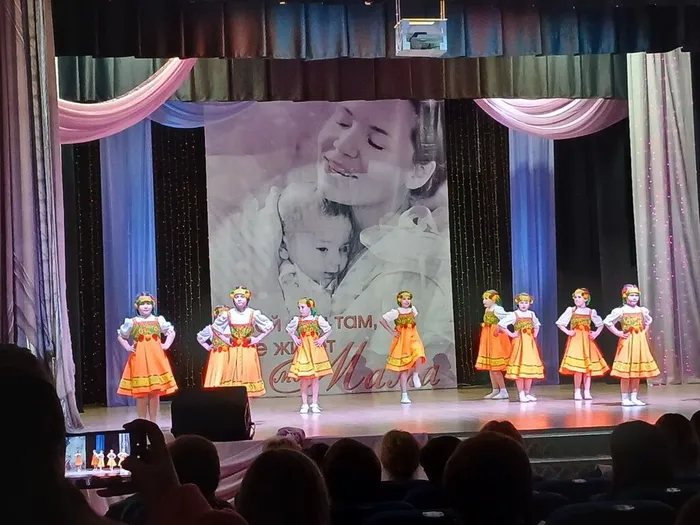 photo_5280671864374104161_y