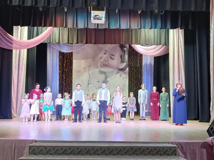 photo_5280671864374104232_y