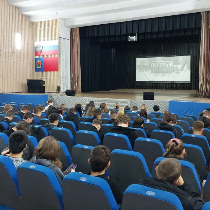 В ДК им. Горького прошёл Всероссийский кинопоказ, посвящённый 85‑летию начала блокады Ленинграда